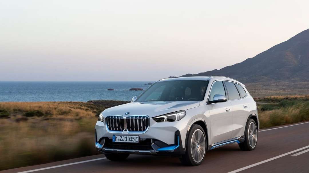 BMW iX1.jpg