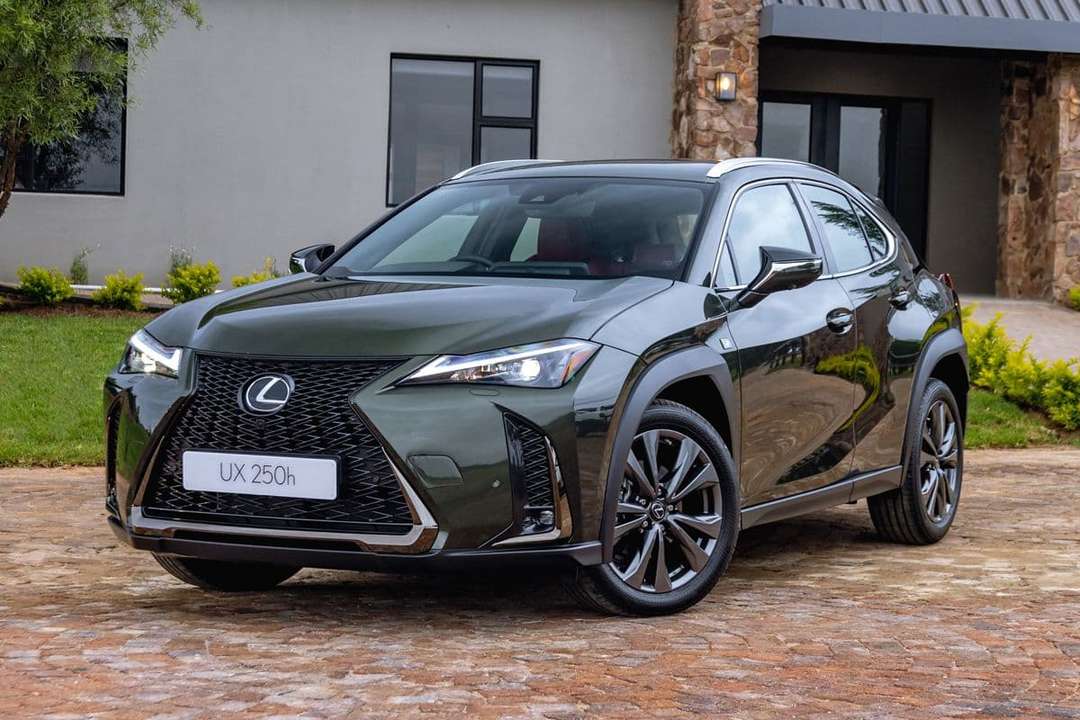 LexusUX25_MAIN.jpg
