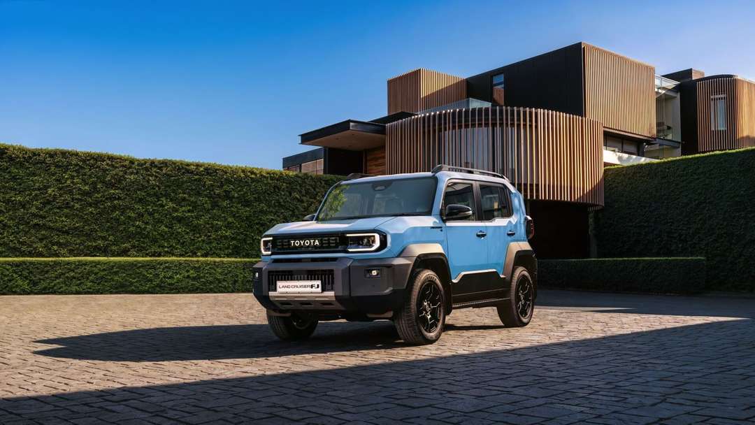 Land Cruiser FJ vs Suzuki Jimny 5-door vs GWM Tank 300: compact off-roader decision