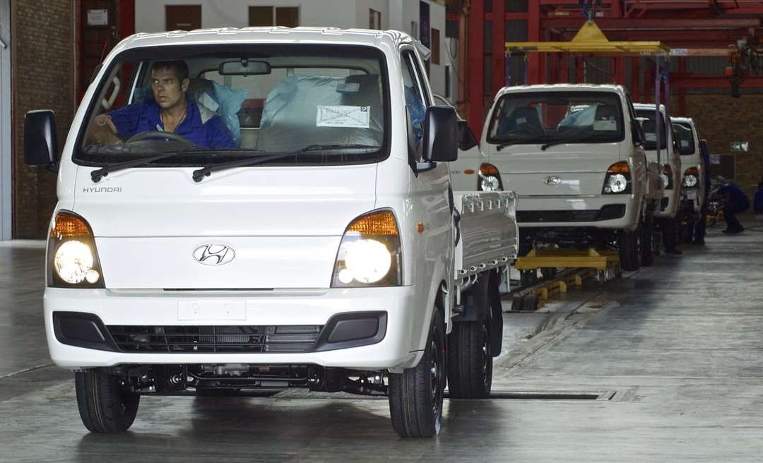 Hyundai H-100 H100 2.6D A/C F/C D/S (2018) Review