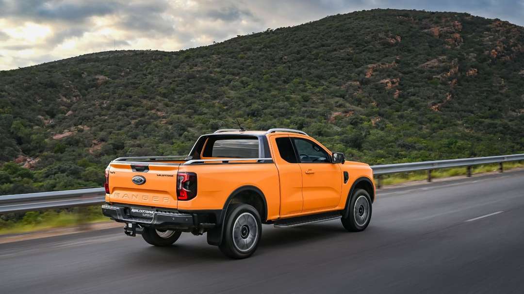 Ford Ranger SuperCab vs Toyota Hilux Xtra Cab (2026): R23,900 Apart